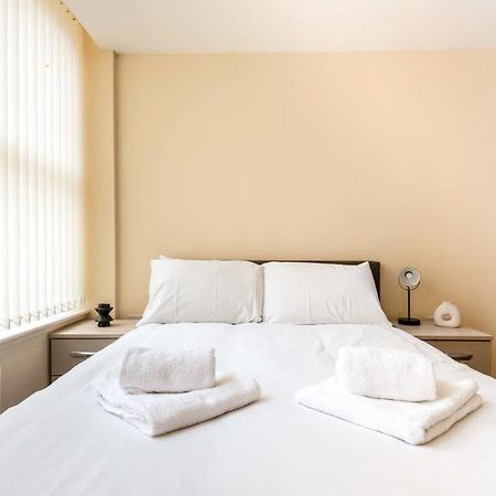 Bright 1 Bedroom Budget Flat In Central Понтефракт Экстерьер фото
